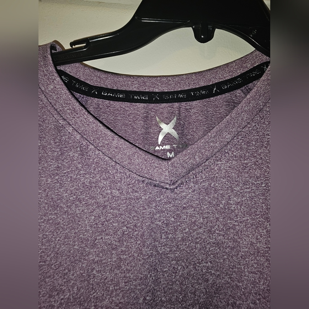 Game Time V-Neck Med - image 2